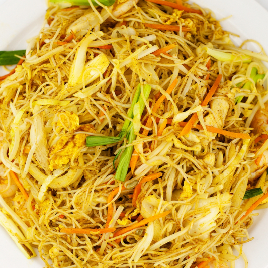 L16. Singapore Noodle