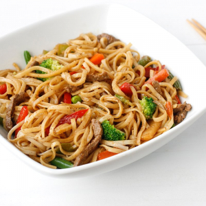 Lo Mein Noodles Lunch